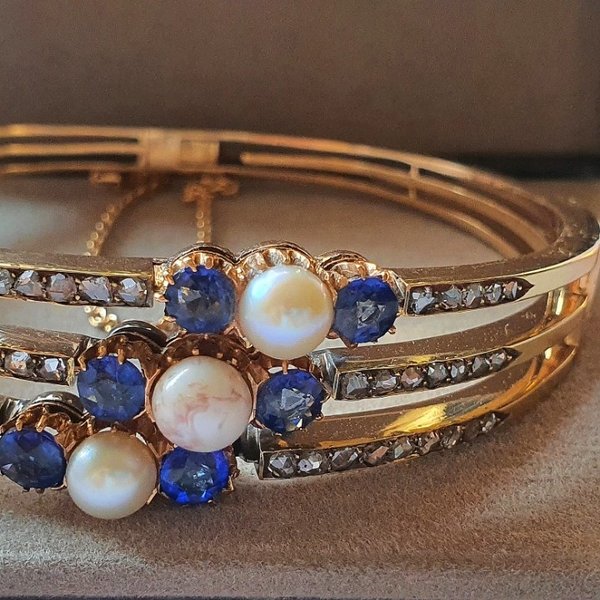 https://ekszeraukcio-ng-production-product.s3.eu-central-1.amazonaws.com/e4f1a795-c717-4d8f-8991-58ff91328b4a_thumbnail