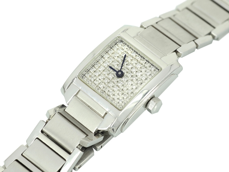 https://ekszeraukcio-ng-production-product.s3.eu-central-1.amazonaws.com/e7783b69-5d0c-4d9d-9088-08a50d0a72ec