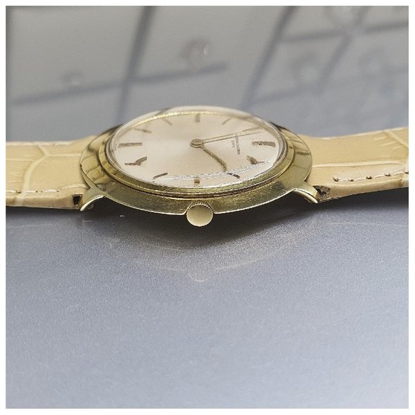 https://ekszeraukcio-ng-production-product.s3.eu-central-1.amazonaws.com/e87b5552-2813-4500-8b3e-7978b90e4aa1_thumbnail
