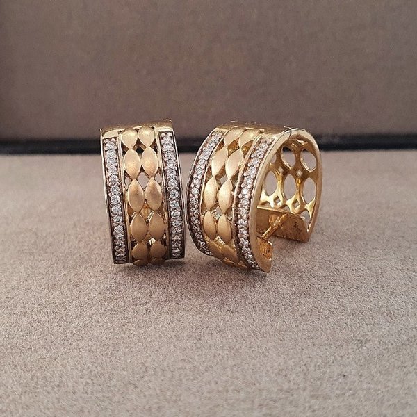 https://ekszeraukcio-ng-production-product.s3.eu-central-1.amazonaws.com/eafafd0f-292e-4770-ba77-91a5c00aef97_thumbnail