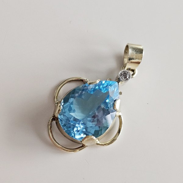 https://ekszeraukcio-ng-production-product.s3.eu-central-1.amazonaws.com/ebf1256a-f372-4c1f-9d56-d5b20fa5326e_thumbnail