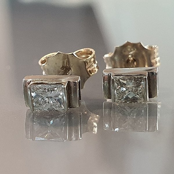 https://ekszeraukcio-ng-production-product.s3.eu-central-1.amazonaws.com/f42a654d-580f-412b-bf2a-4bda78102e78_thumbnail