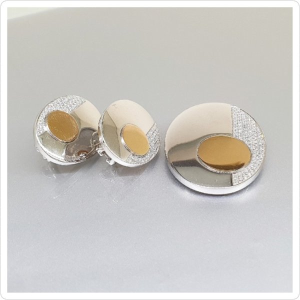 https://ekszeraukcio-ng-production-product.s3.eu-central-1.amazonaws.com/f75ee824-2ff8-4ec2-ac37-e2f4bbe29c3f_thumbnail