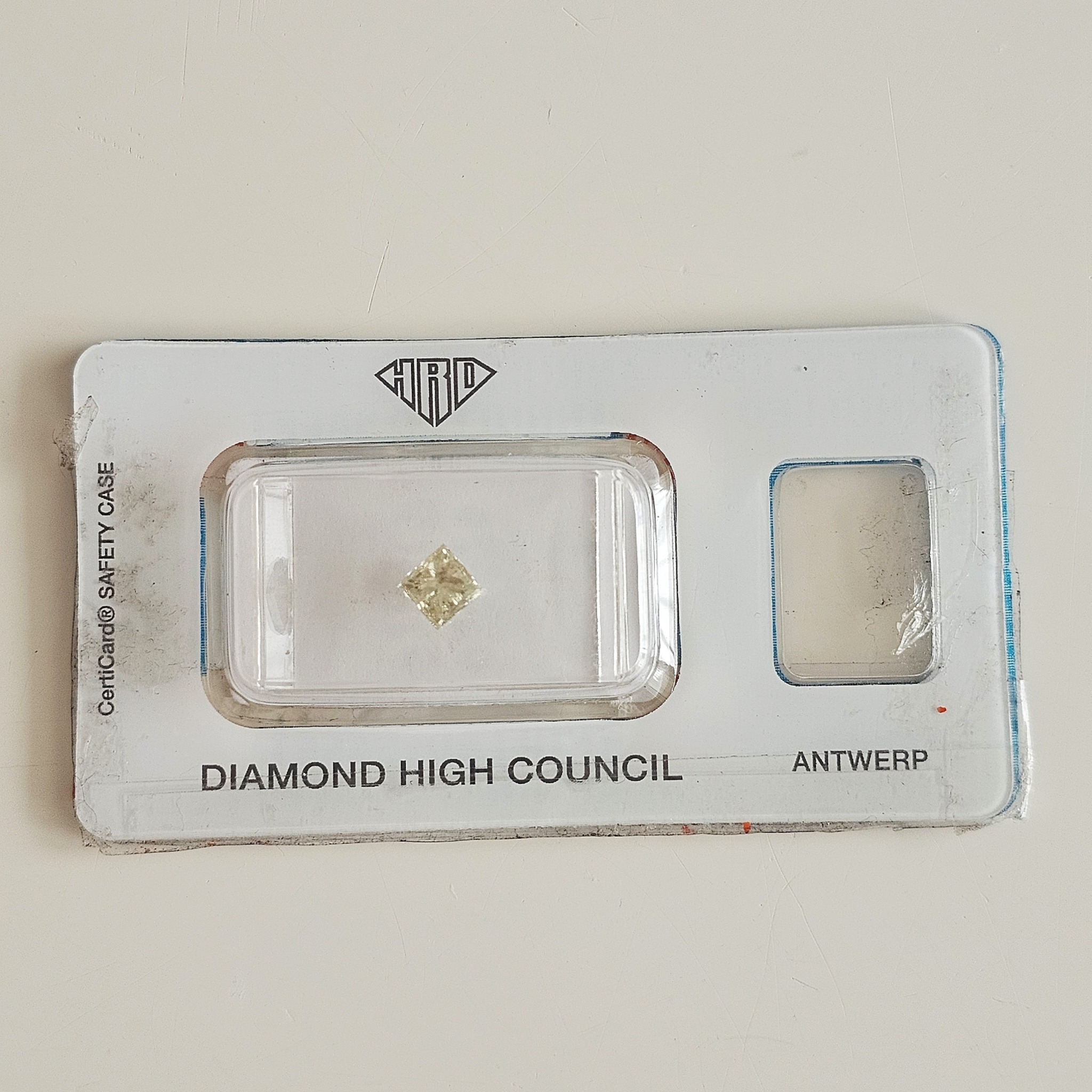 https://ekszeraukcio-ng-production-product.s3.eu-central-1.amazonaws.com/f8b813cb-2e7d-4ee5-a54d-b88f6c1bdd9c