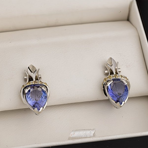 https://ekszeraukcio-ng-production-product.s3.eu-central-1.amazonaws.com/f97811aa-6f4a-472b-8a3f-7395fb7a0186_thumbnail