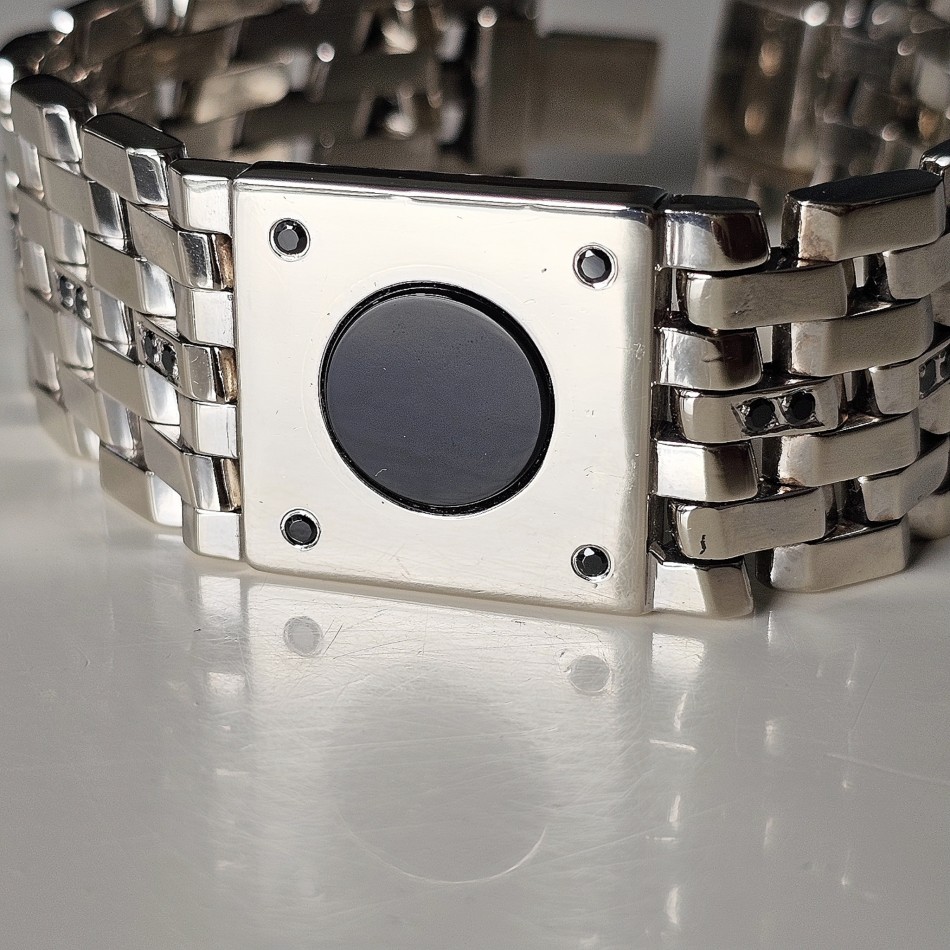 https://ekszeraukcio-ng-production-product.s3.eu-central-1.amazonaws.com/fc397452-a010-49f7-a6b2-f0eb5873a1fe
