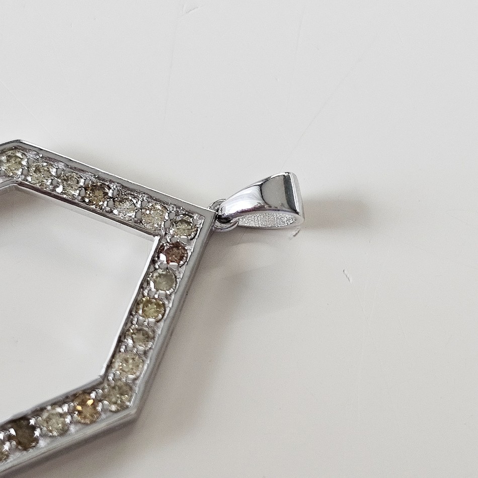 https://ekszeraukcio-ng-production-product.s3.eu-central-1.amazonaws.com/fd4502c1-57bd-4e5e-8bd0-e334e291eac3